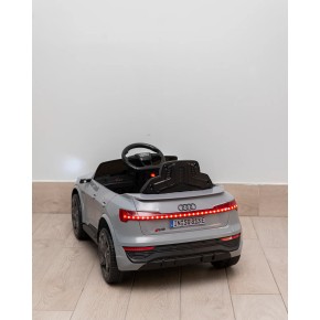 Macchina Elettrica per Bambini Audi Q8 Nero 12V 2