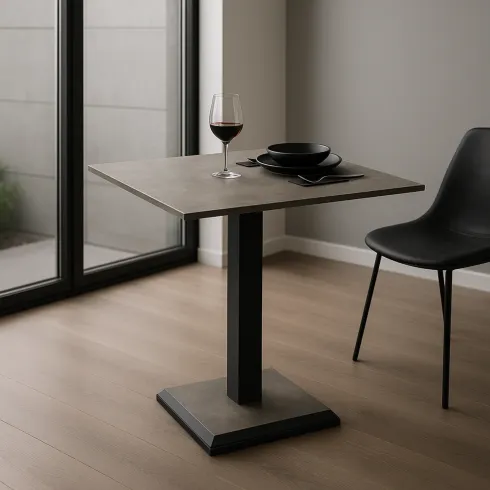 Tavolo Quadrato Grigio Cemento 68x68 cm da Pranzo Moderno Gambe Metallo