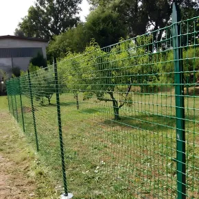 10 Paletti per Recinzione Alti 200 cm 35x35 in Ferro Plastificato Verde Pali a T | BricoShop24 2