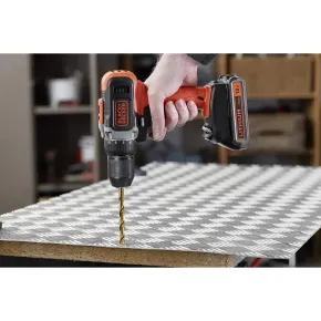 Trapano Avvitatore Black & Decker a Batteria a Litio 18V con Luce LED 2