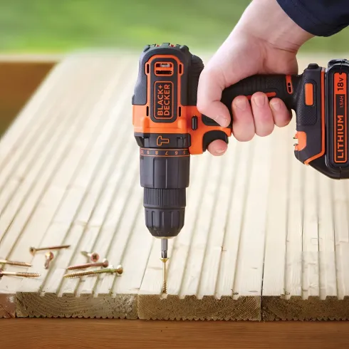 Trapano Percussione Smerigliatrice Black+Decker 18V Kit 2 Batterie