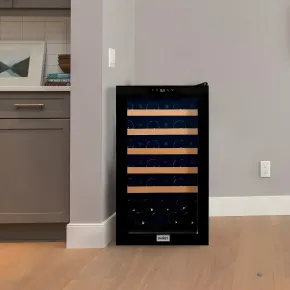 Cantinetta Vino Defrost 91L Nero Frigorifero con Ripiani e Luce LED 2