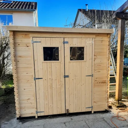 Casetta da Giardino in Legno 2x2 19 mm Doppia Porta Finestrata