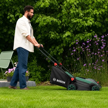 Rasaerba a Batteria Bosch 18Vx2 38 cm con Cestello Raccoglierba 40L