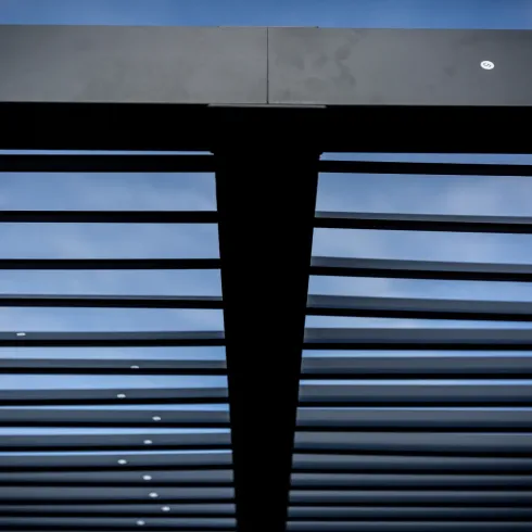 Pergola Bioclimatica da Giardino 360x300 cm con 5 Pannelli Frangivista